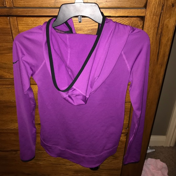 EUC NIKE PRO QUARTER ZIP - Picture 4 of 5
